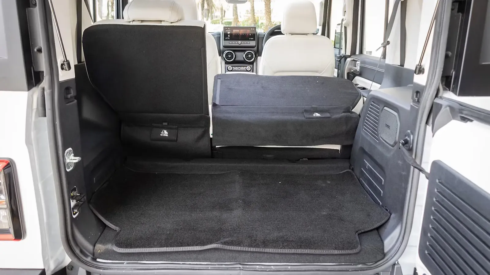 Thar Roxx boot space