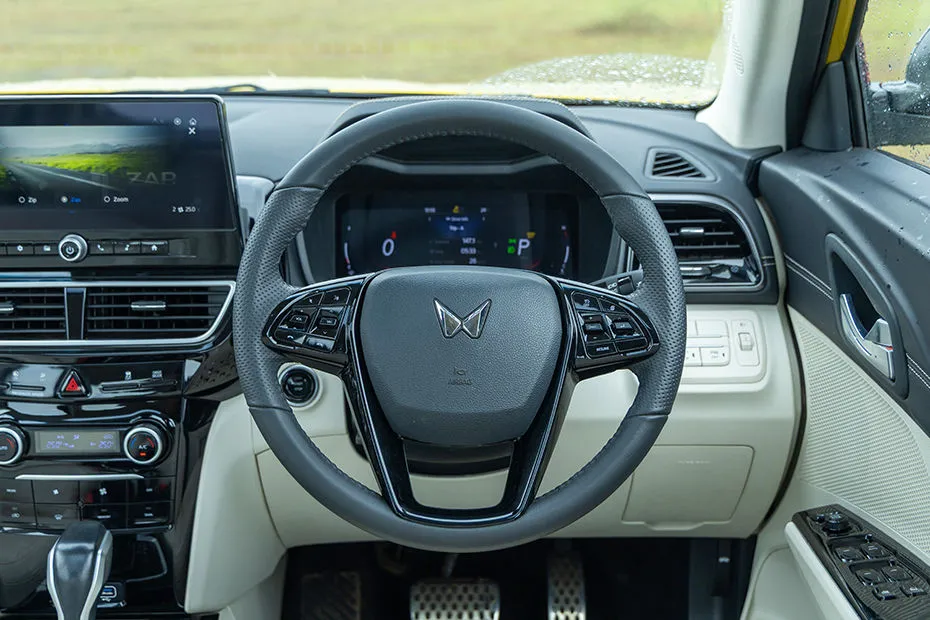 XUV 3XO steering wheel